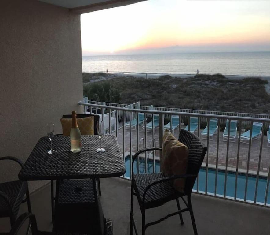 Ow 202 - Entire Oceanfront Condo - 2 Bedroom And 2 Bath Indian Rocks Beach Exterior foto