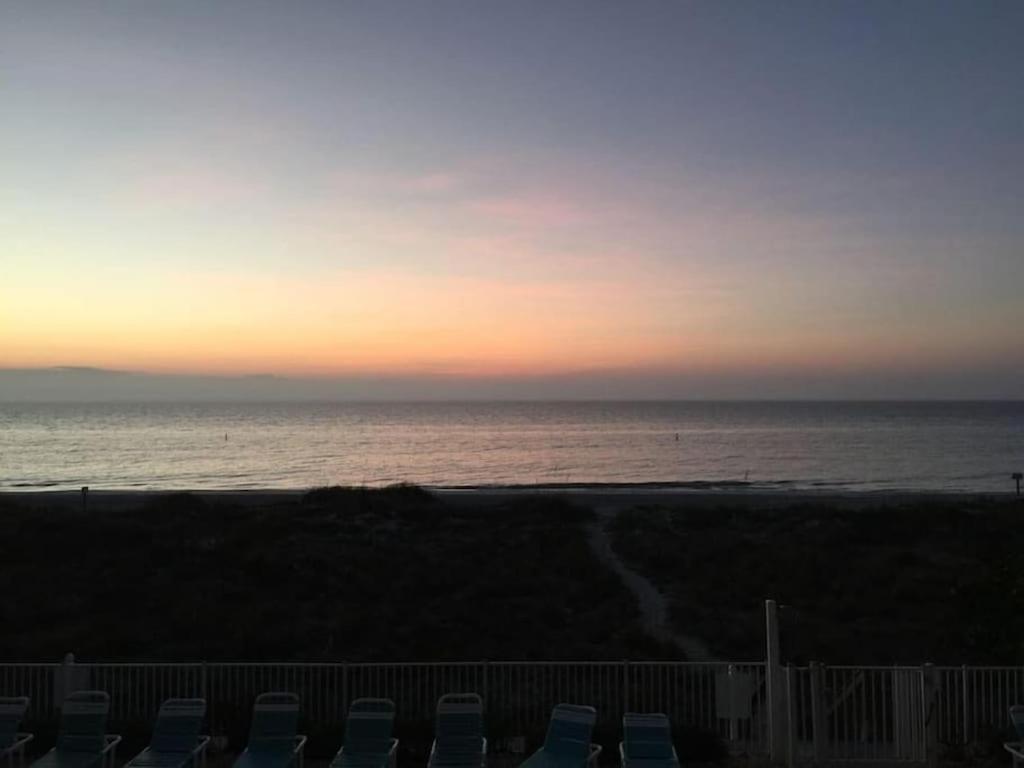 Ow 202 - Entire Oceanfront Condo - 2 Bedroom And 2 Bath Indian Rocks Beach Exterior foto