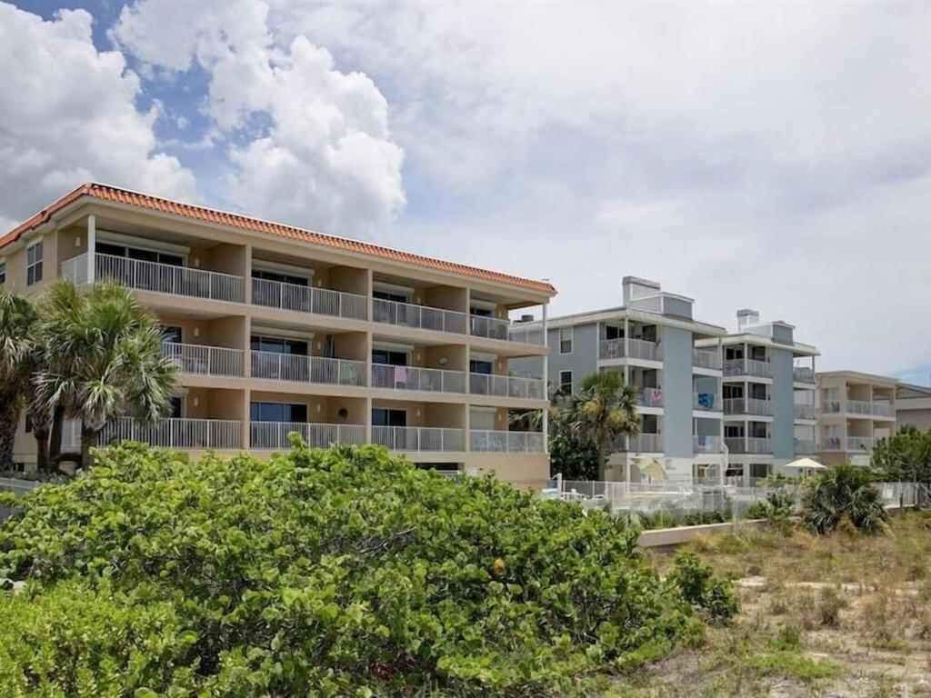 Ow 202 - Entire Oceanfront Condo - 2 Bedroom And 2 Bath Indian Rocks Beach Exterior foto