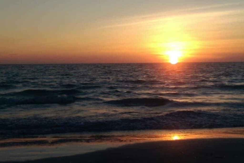 Ow 202 - Entire Oceanfront Condo - 2 Bedroom And 2 Bath Indian Rocks Beach Exterior foto